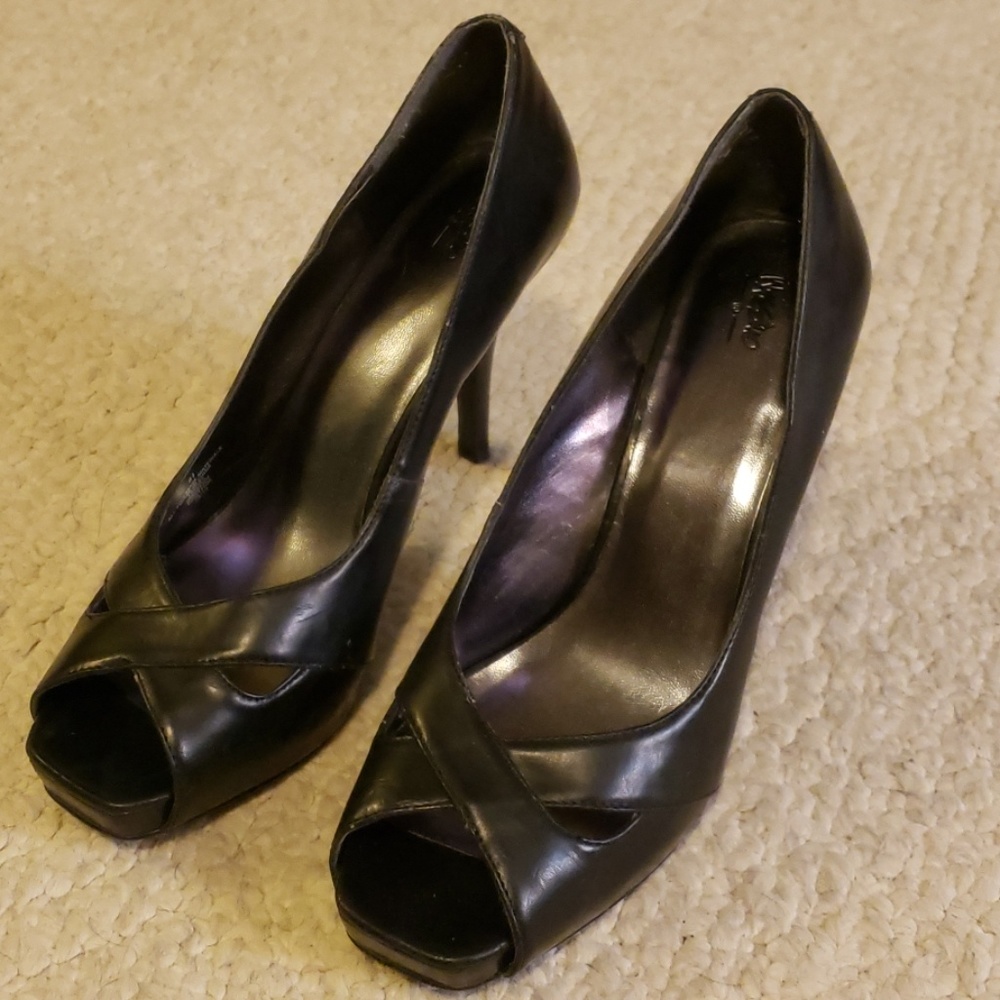 Mossimo Black Peep Toe Pumps
